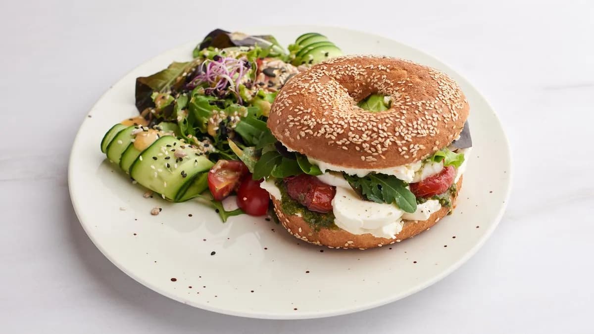 Caprese bagel