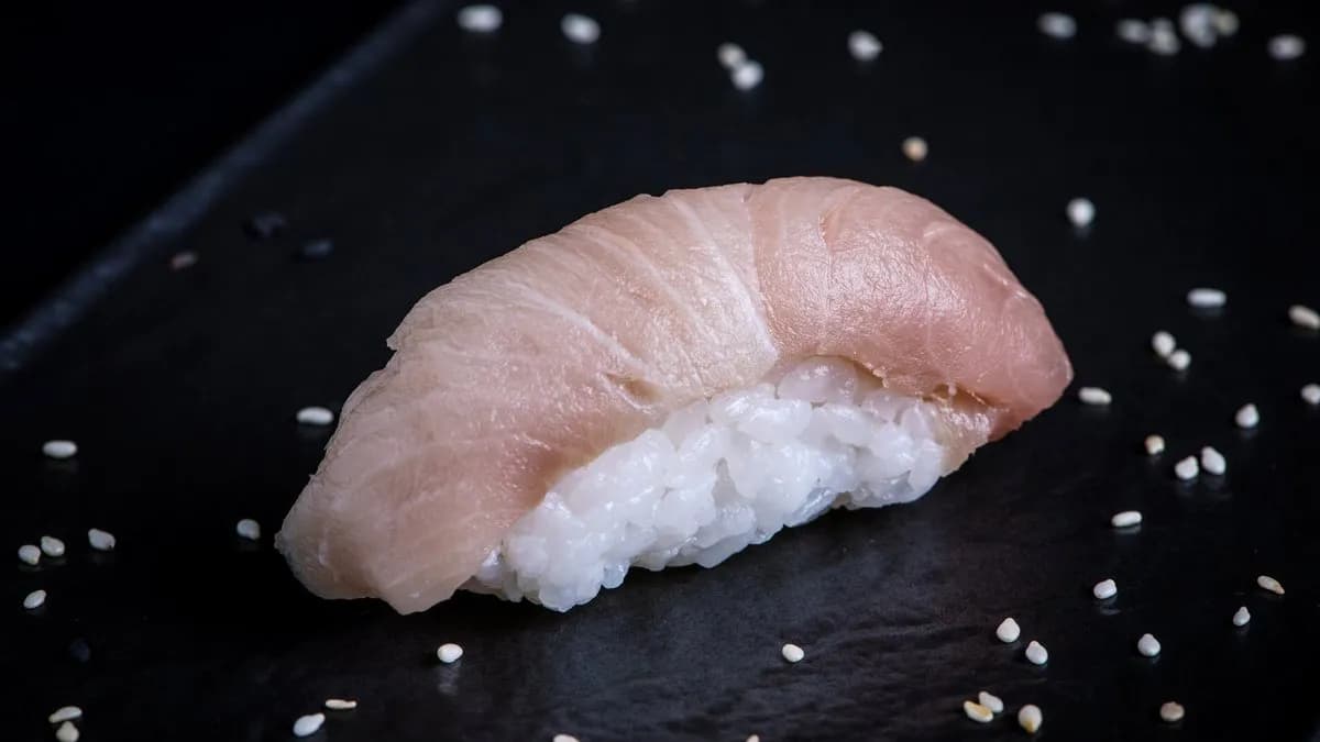 HIRAMASA nigiri