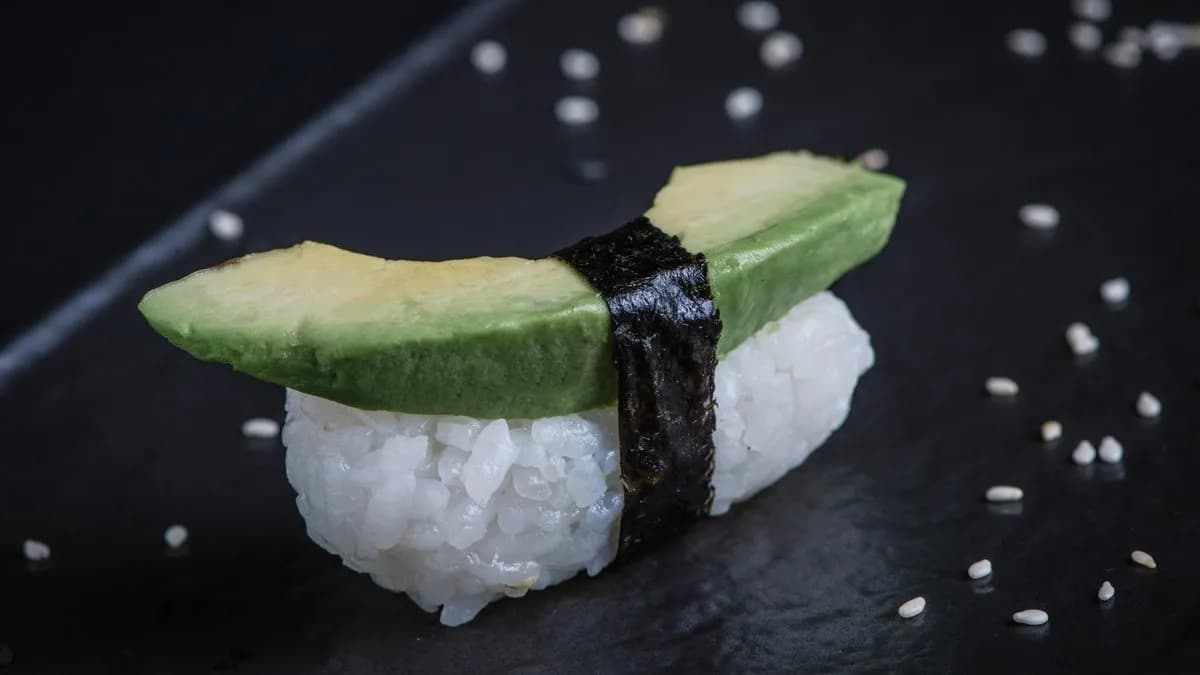AVOKADO nigiri
