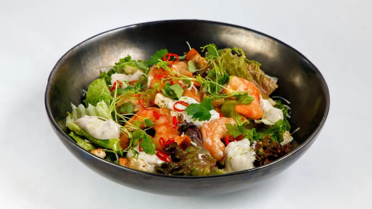 Cézár saláta garnélarákkal