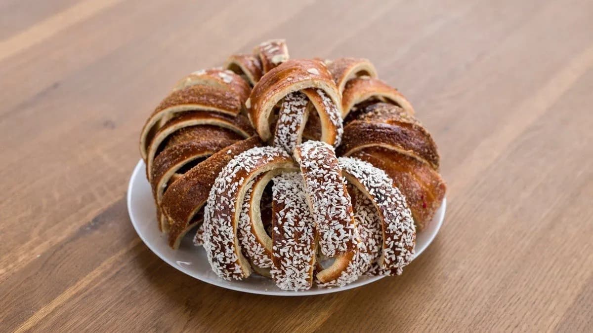 Kürtőskalács tál 4 kürtőskalácsból