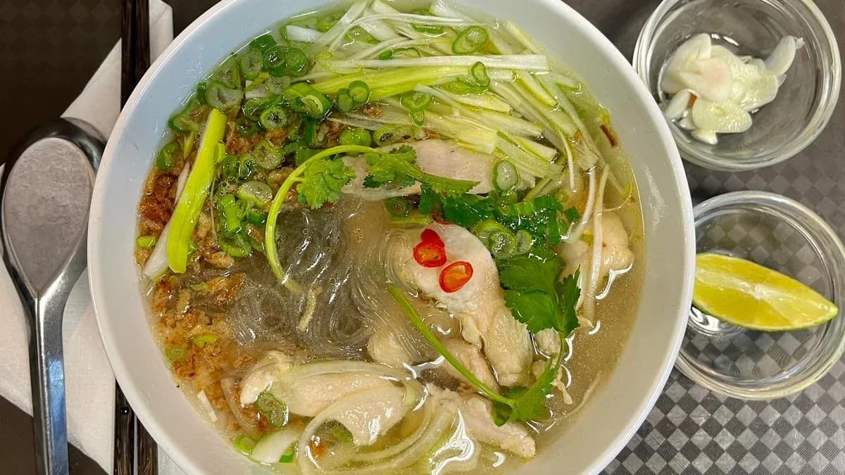 Mien ga - Üvegtészta leves csirkével