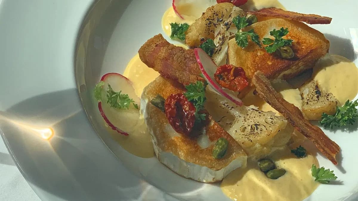 Grillezett fehérpenészes kecskesajt (G)