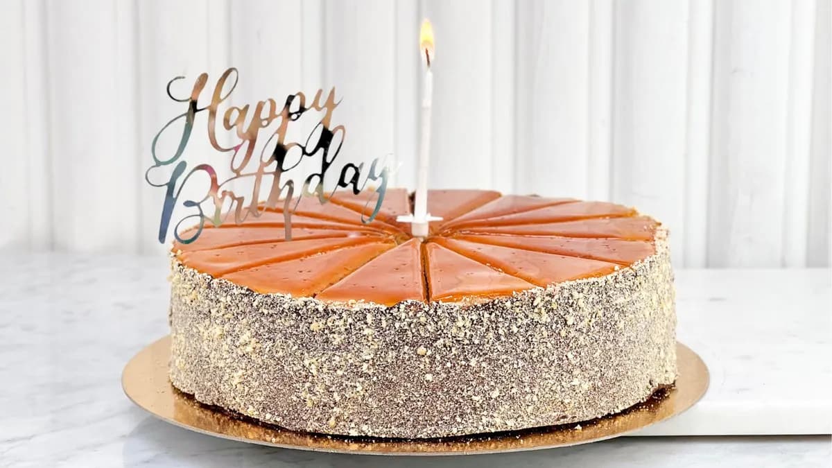 Tortadísz ◦ Ezüst plexi felirat ◦ Happy Birthday