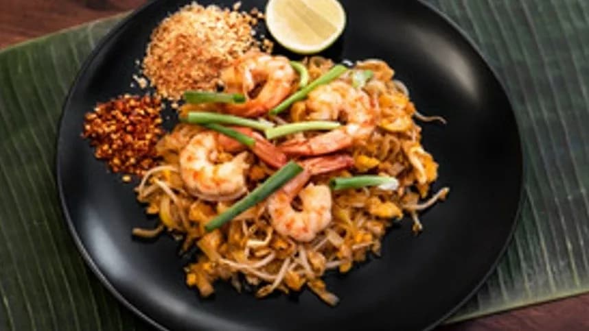 Phad Thai rákkal