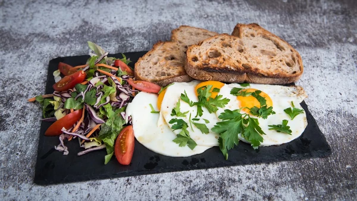 Sunny Side Up Eggs - Tükörtojás