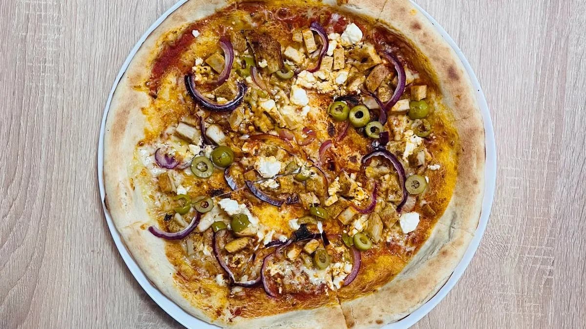 Greek pizza