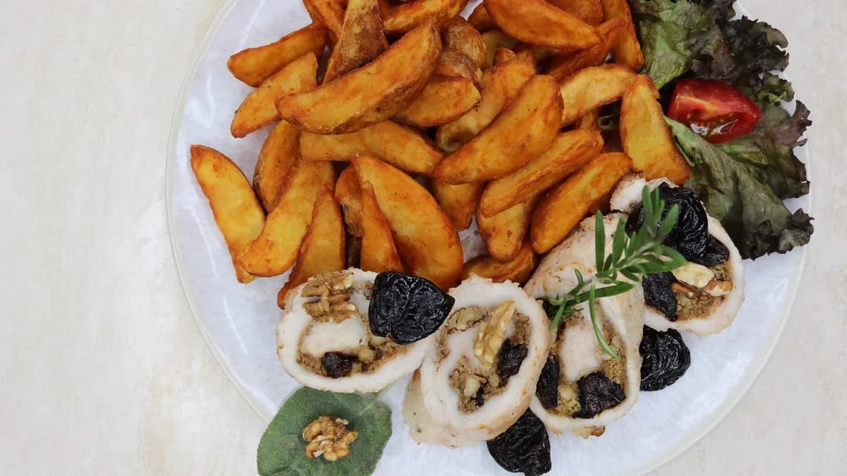 Aszalt szilvás-diós gyöngyölt pulykamell