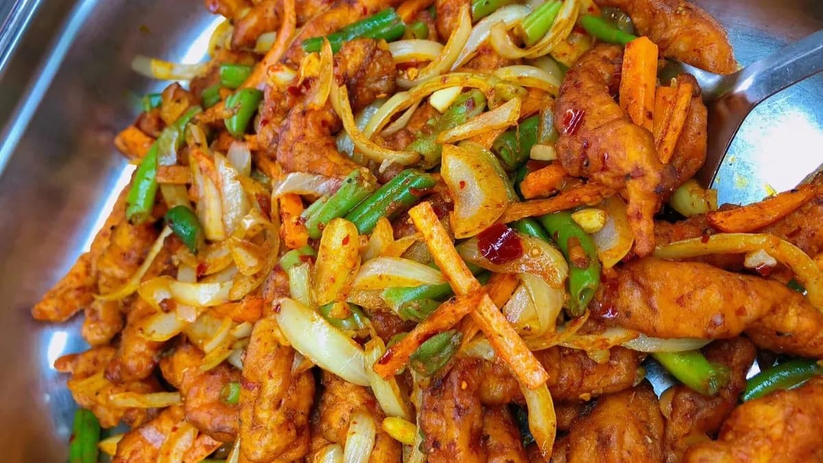 Chilis csirke (csípős)