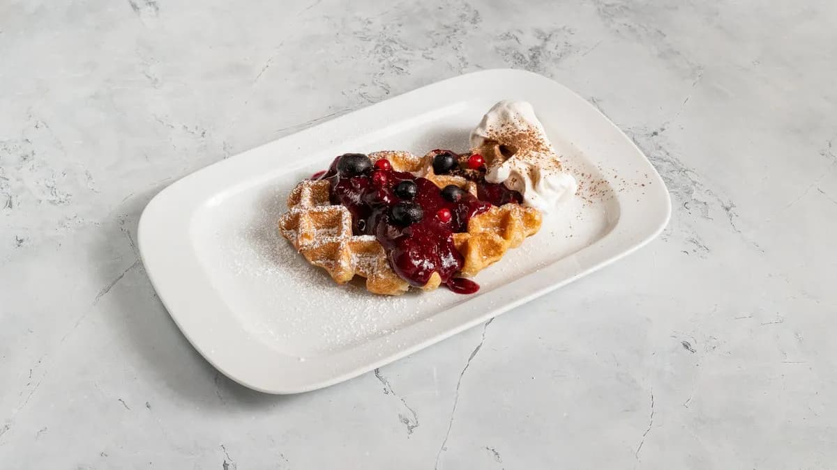 Erdei gyümölcsös Waffel