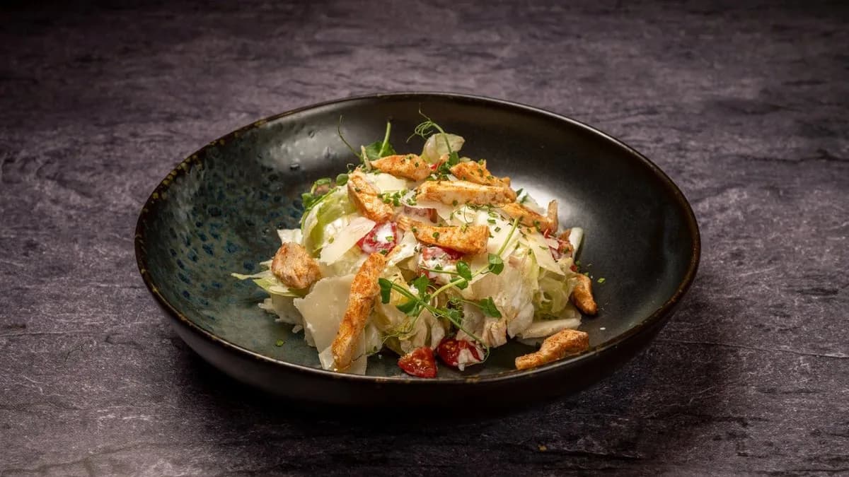 Cézár saláta csirkével