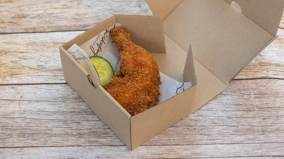 Rántott egész csirkecomb