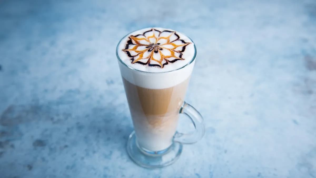 Latte macchiato