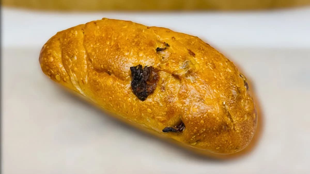 aszalt paradicsomos kovászos zsemle