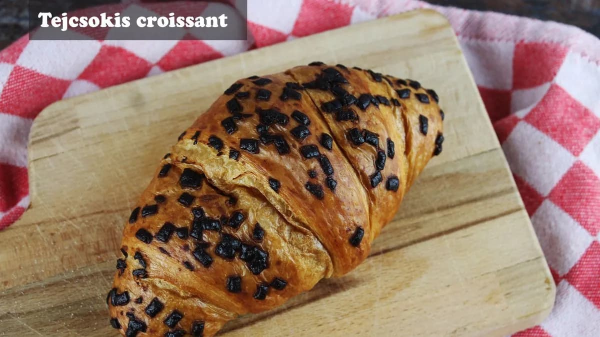 Tejcsokis croissant