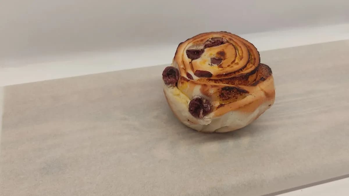 Meggyes-túrós kuglóf