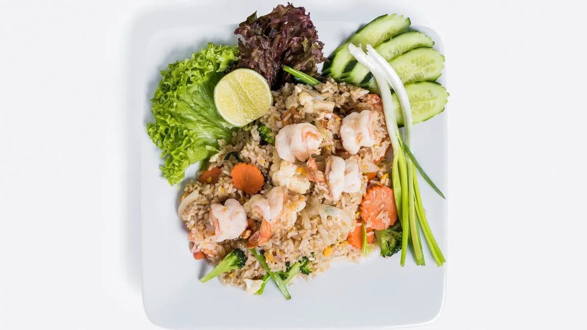 23. Thai sült rizs, ข้าวผัด