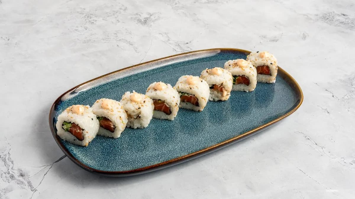 Spicy sake maki (8 db)