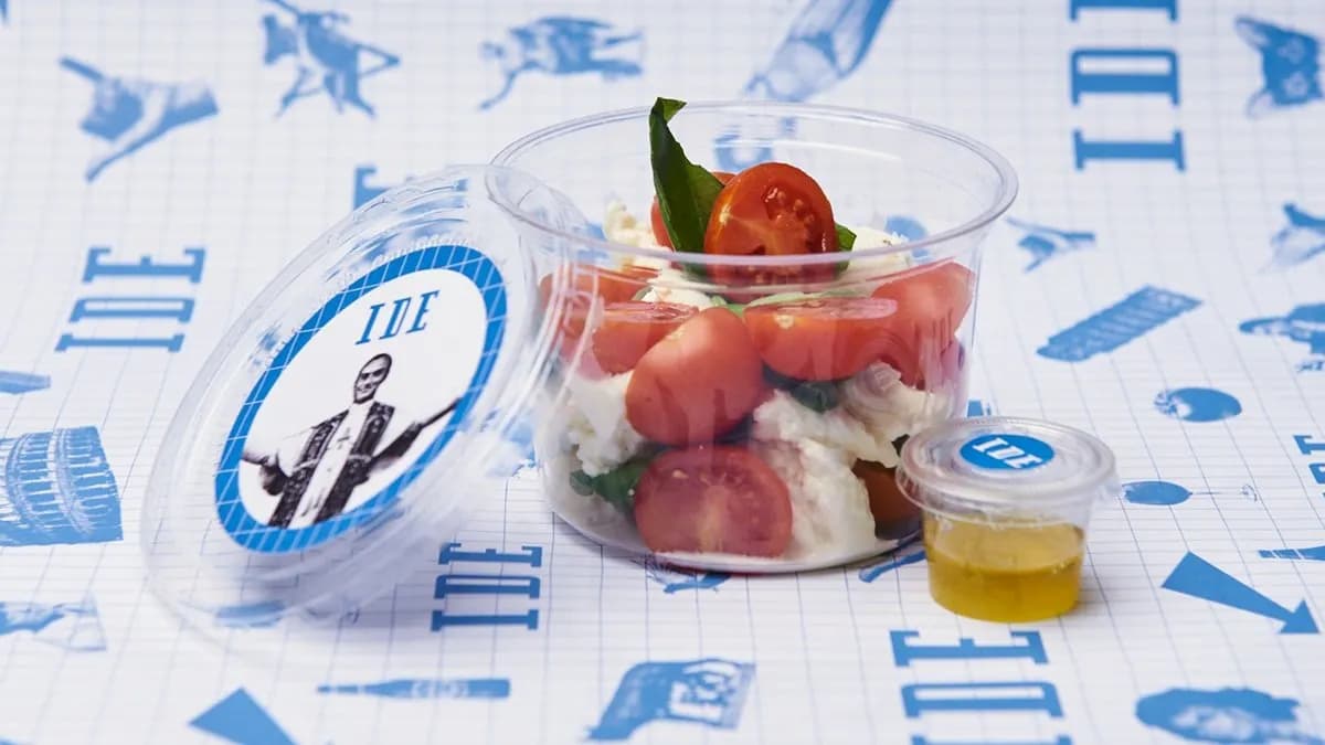 MOZZARELLA CAPRESE SALÁTA