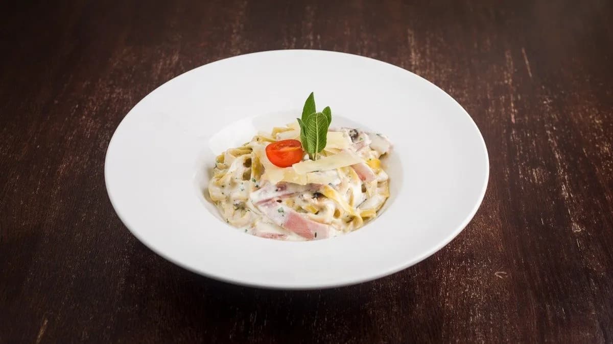 Tejszínes sonkás gombás tagliatelle