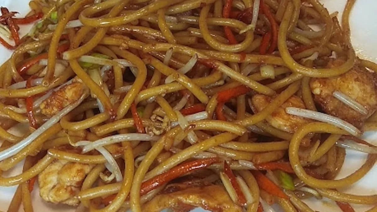 Sült tészta csirkehússal