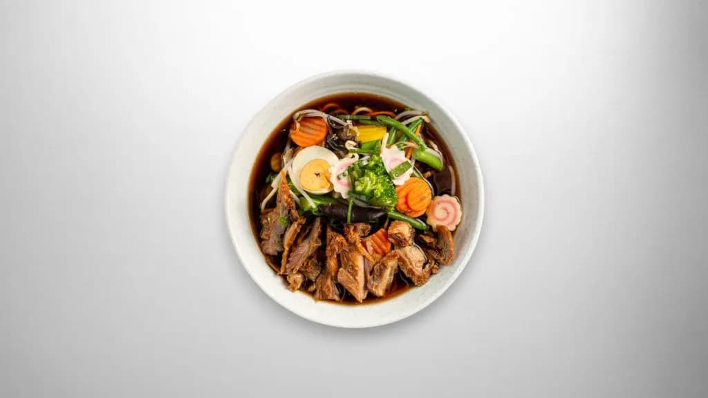 Kacsahúsos ramen leves