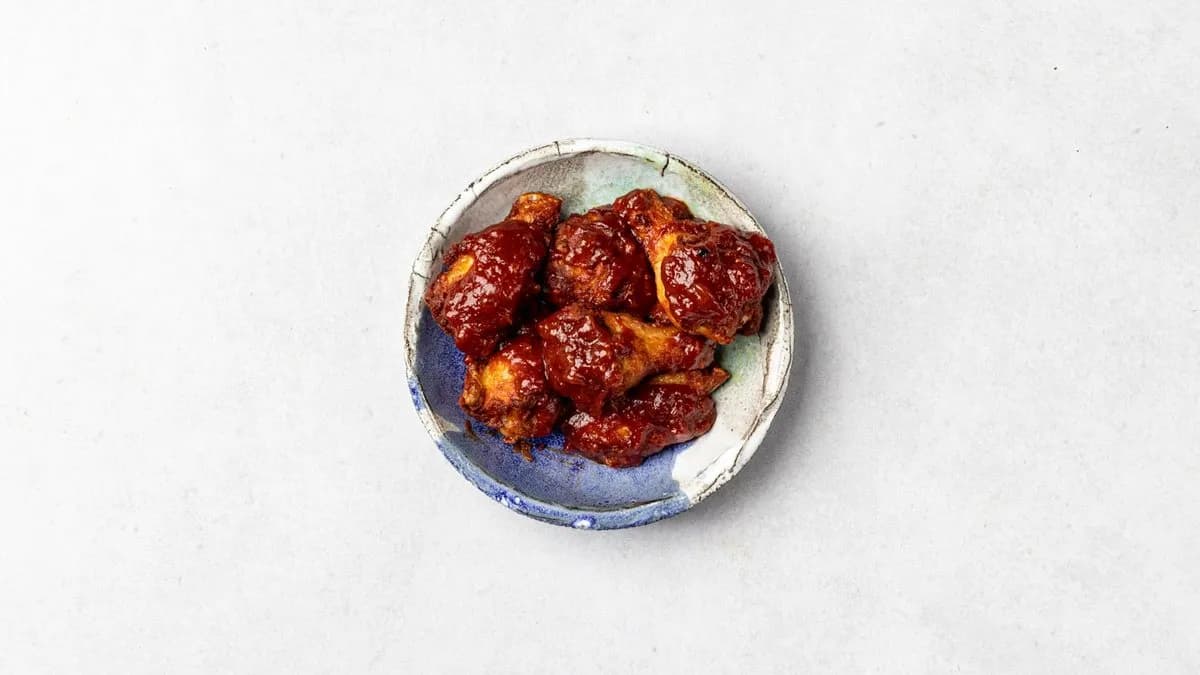 Skrzydełka kurczaka z sosem BBQ