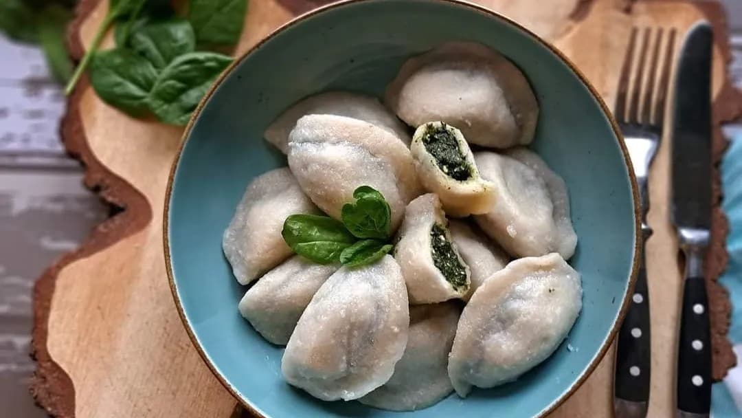 Pierogi z szpinakiem i twarogiem (8szt) 400g