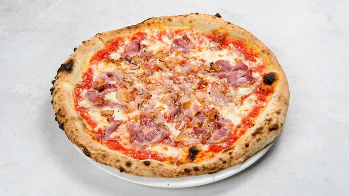 Pizza Pancetta e cipolla