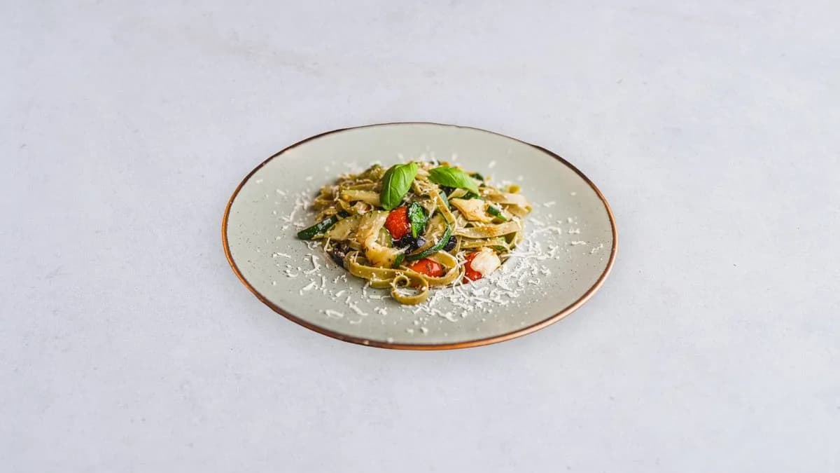 Linguine cukinia & szpinak