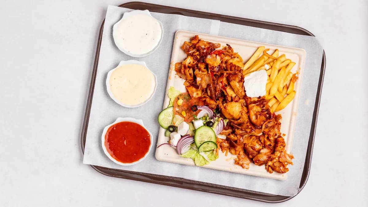 Kebab zestaw na talerzu