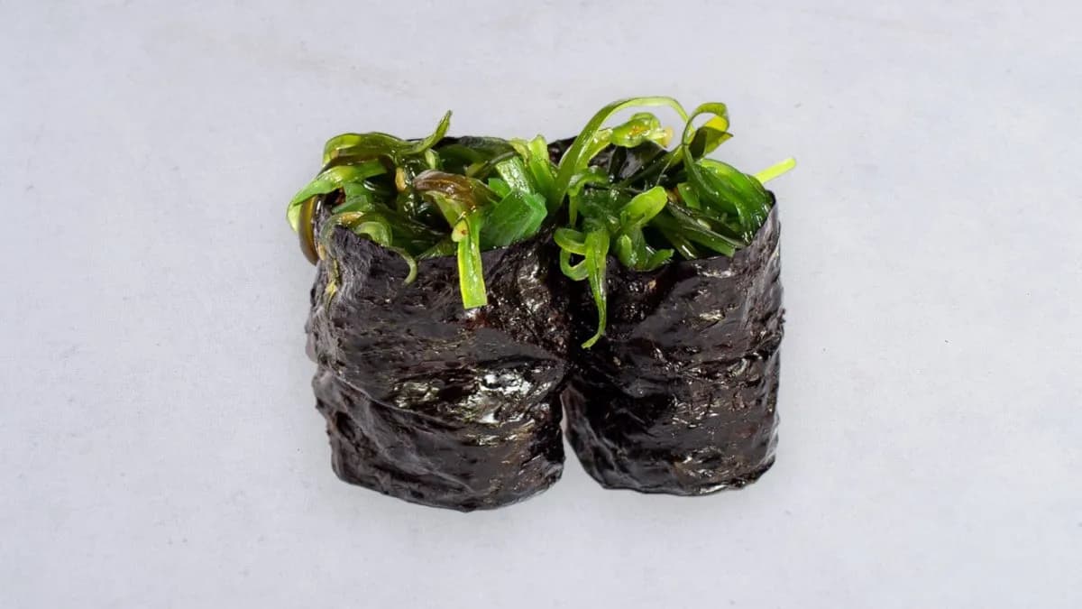 Gunkan wakame