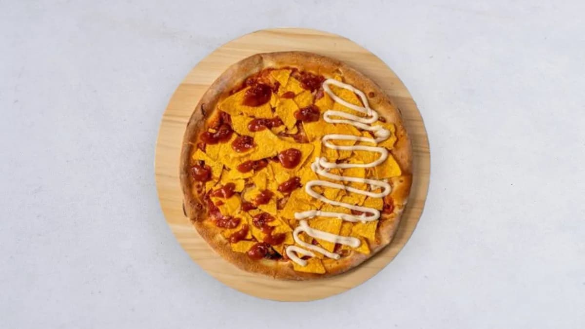 Pizza Nachos