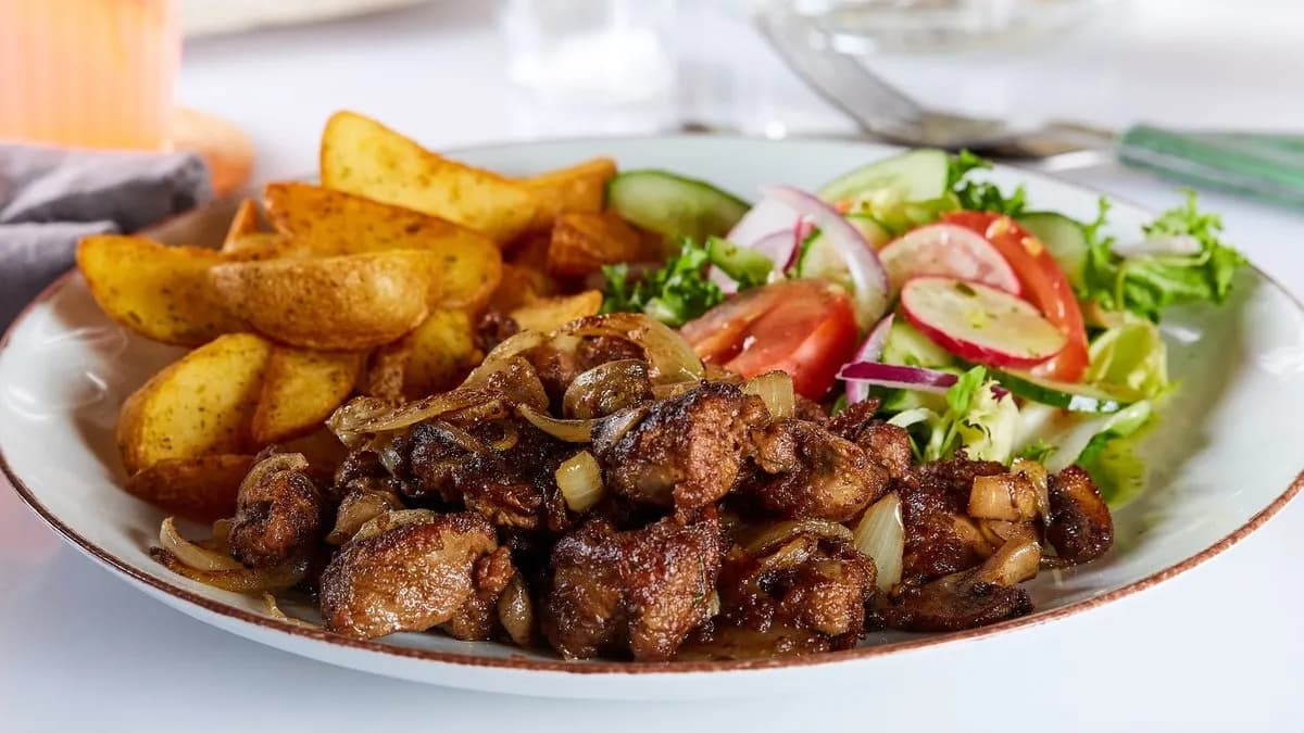 Wątróbka z pieczarkami