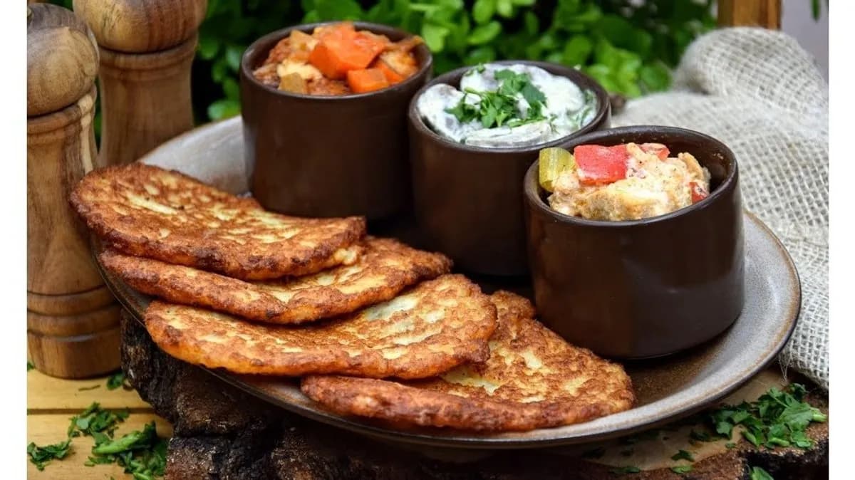 Placuchy z zestawem 3 sosów