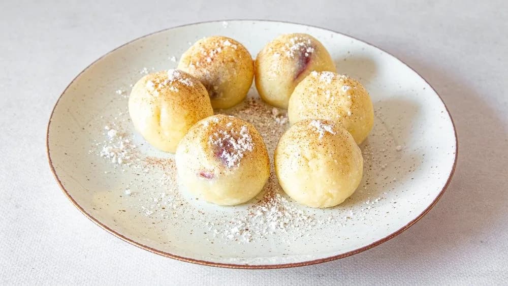 Knedle z truskawkami