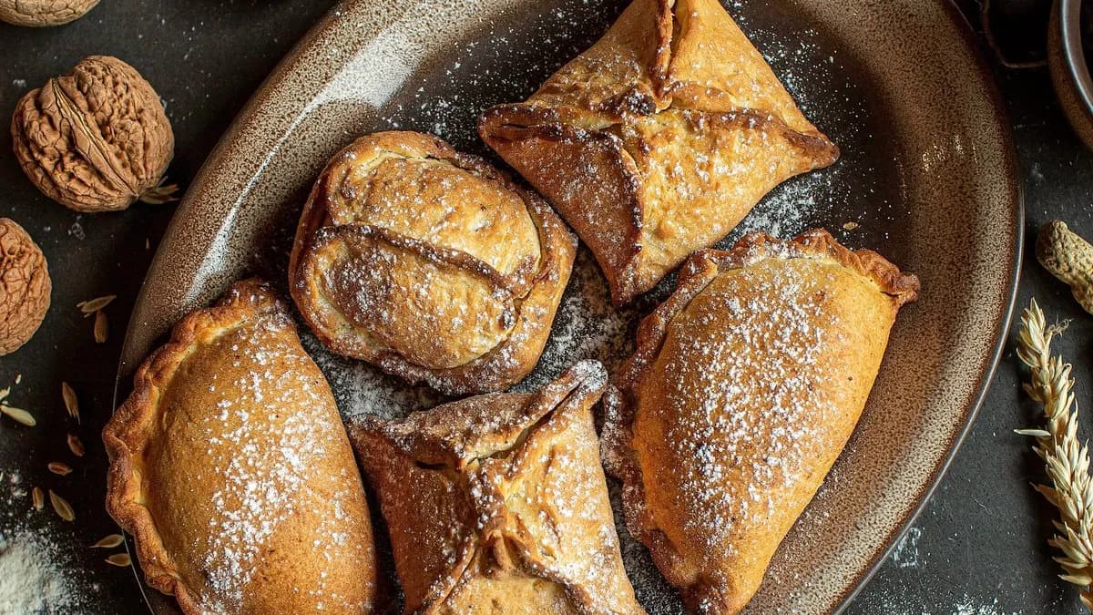 Mix kruchych pierogów 5szt.