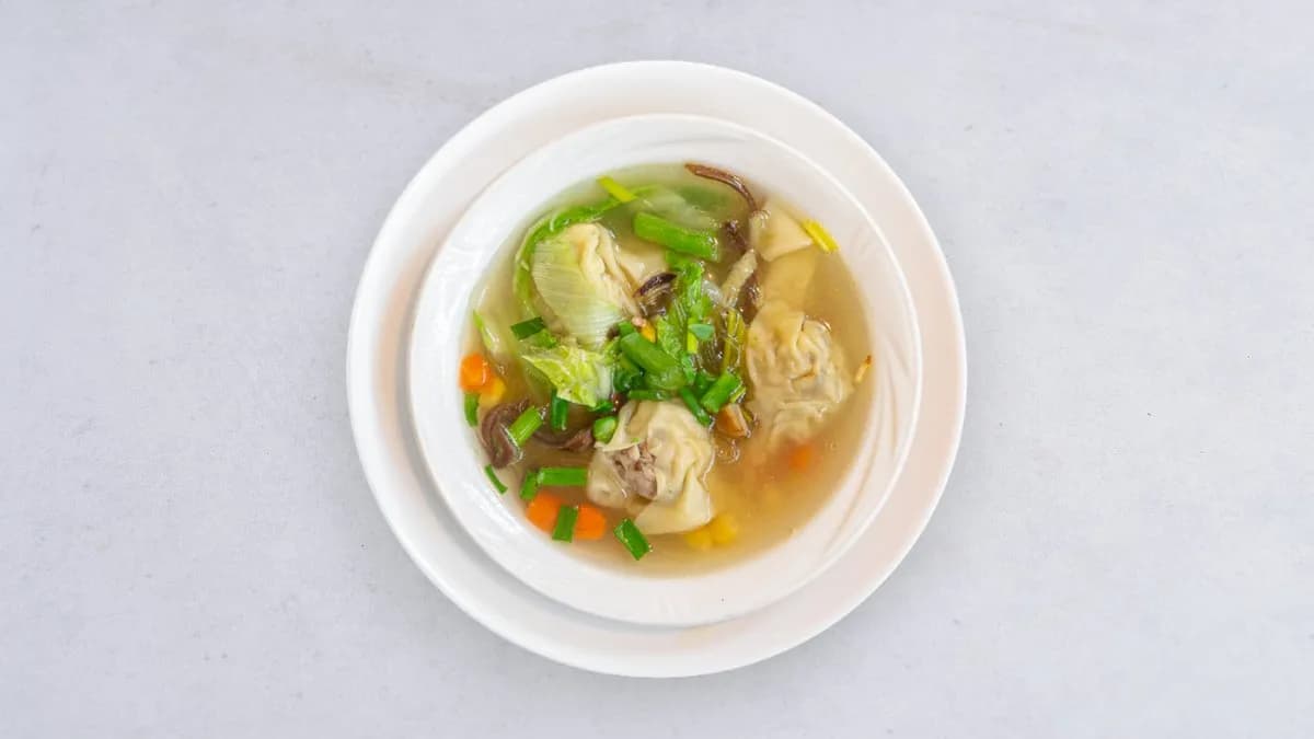 Zupa Won ton
