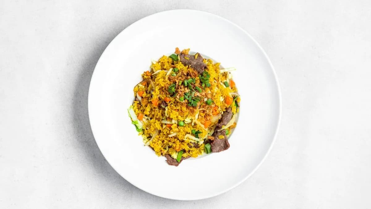 Ryż smażony z wieprzowiną