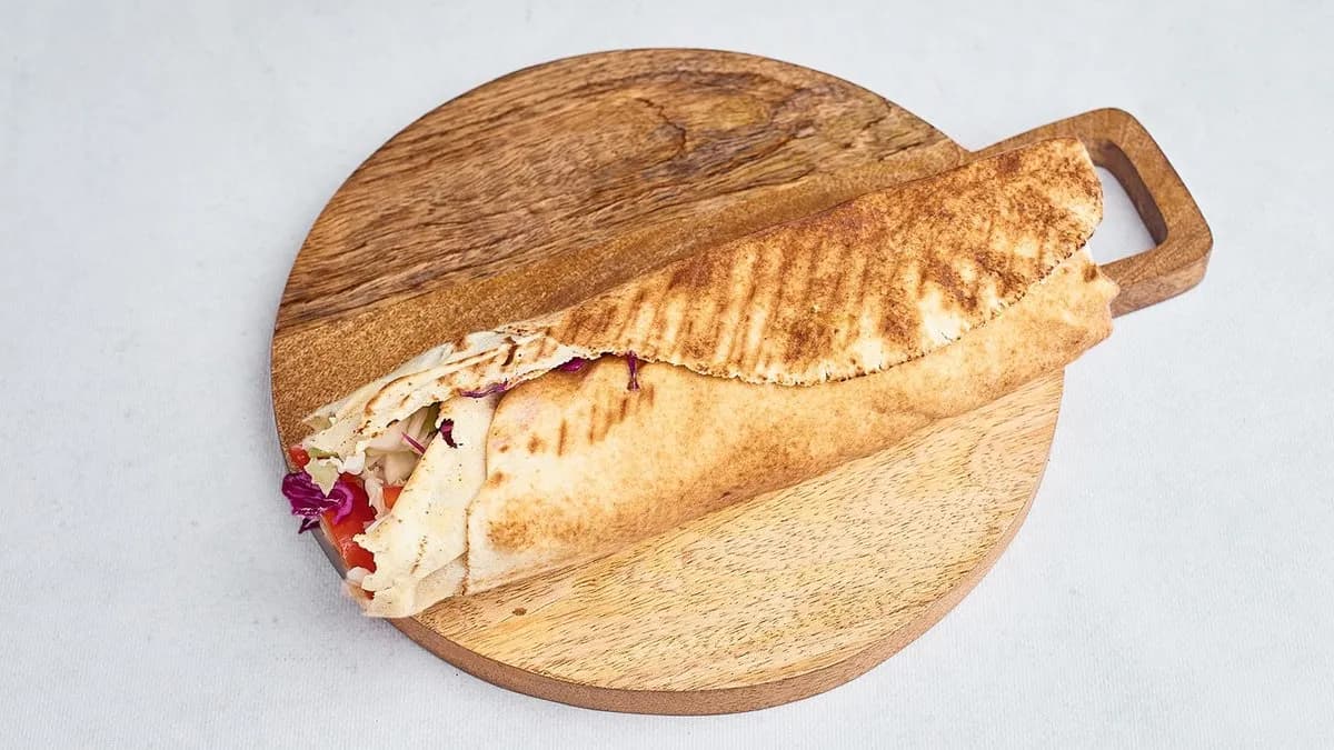 Duży Kebab w tortilli vege