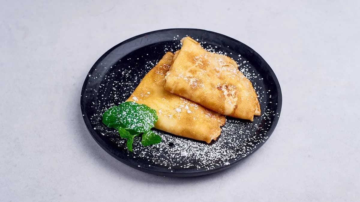 Naleśniki z twarogiem i rodzynkami