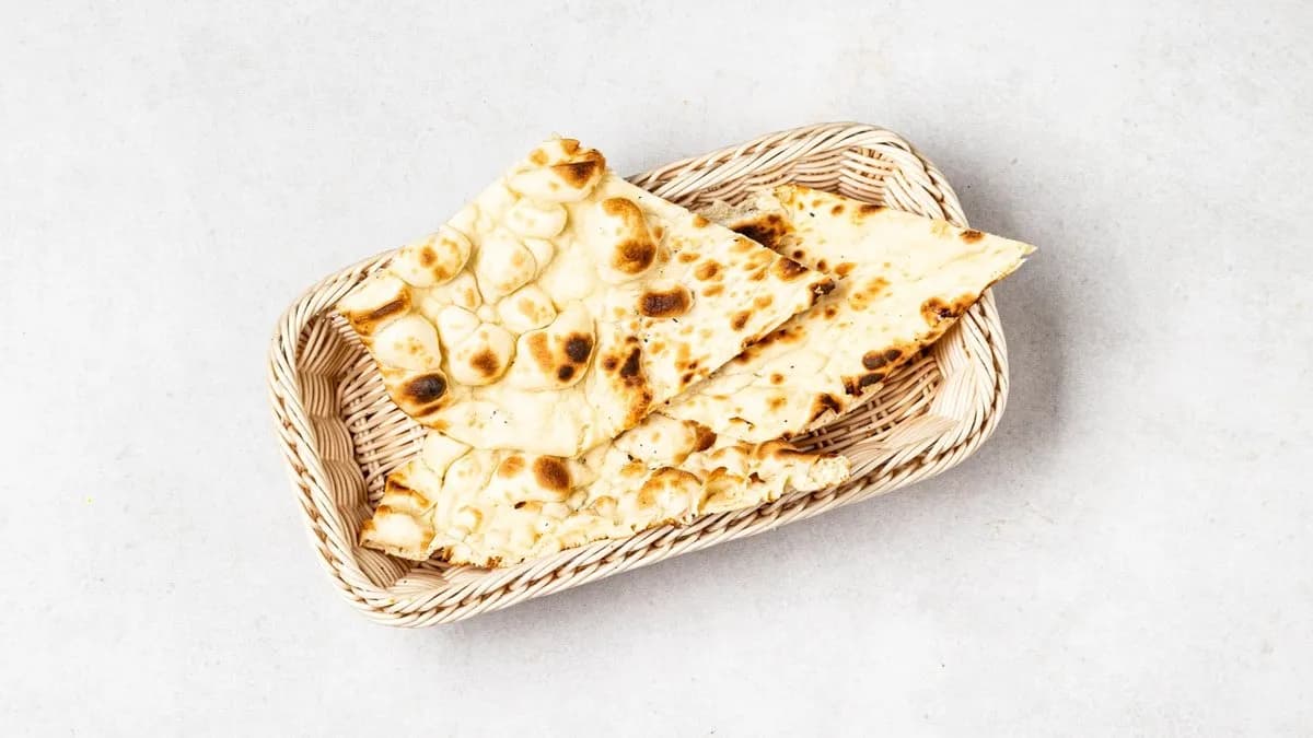 Garlic naan