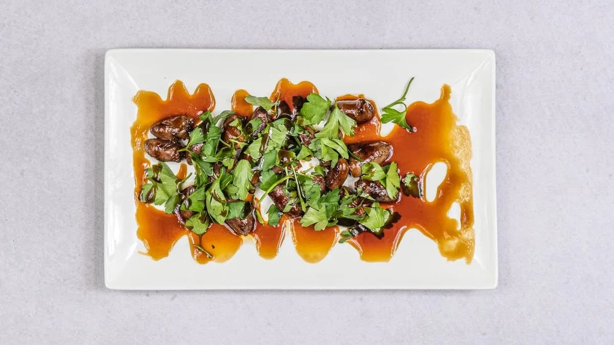 Serce kurczaka w granatowym sosie