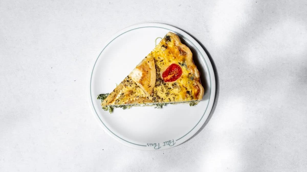 Quiche z kozim serem