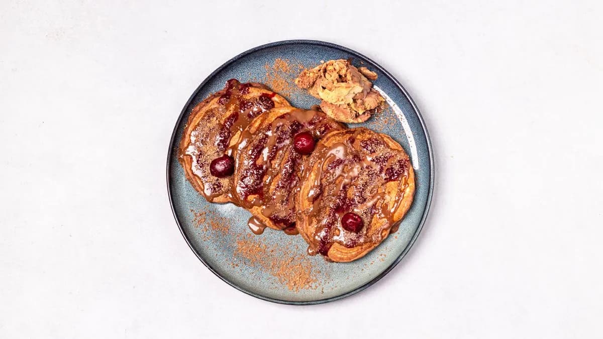 Pancakes czekoladowy brzoskwinia