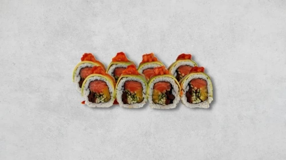 Fresh salmon roll