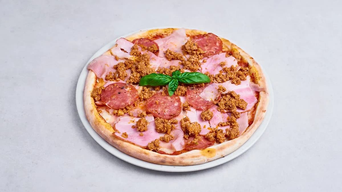 Pizza Mięsna