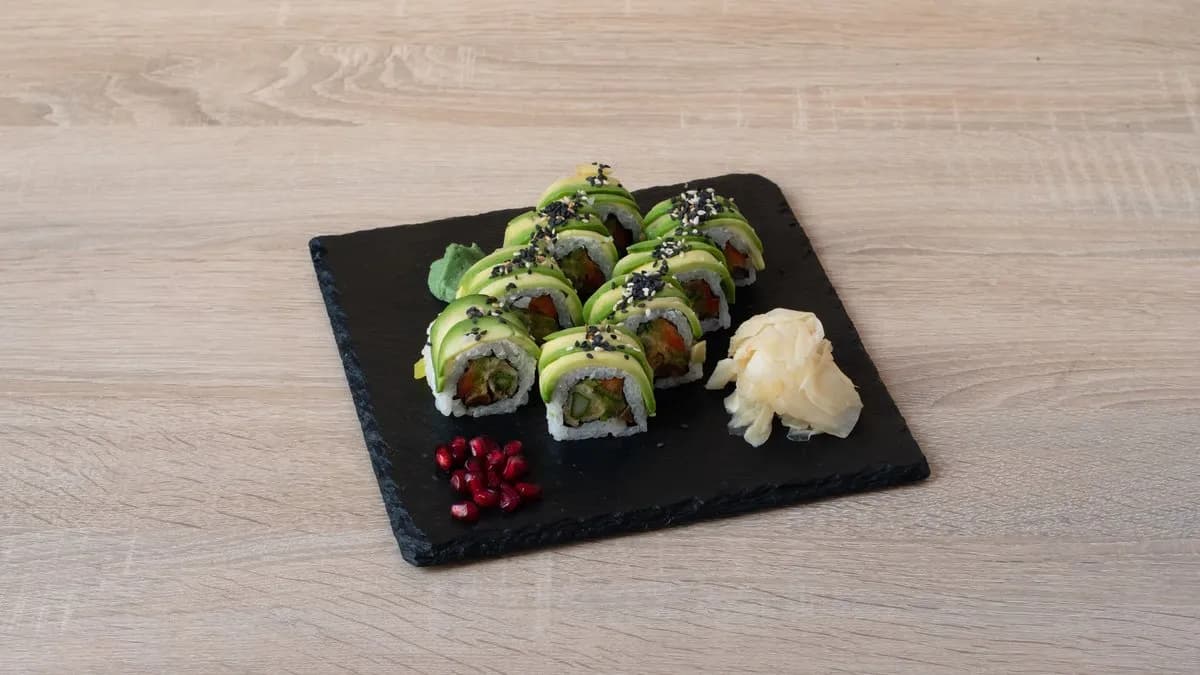 Dragon roll green
