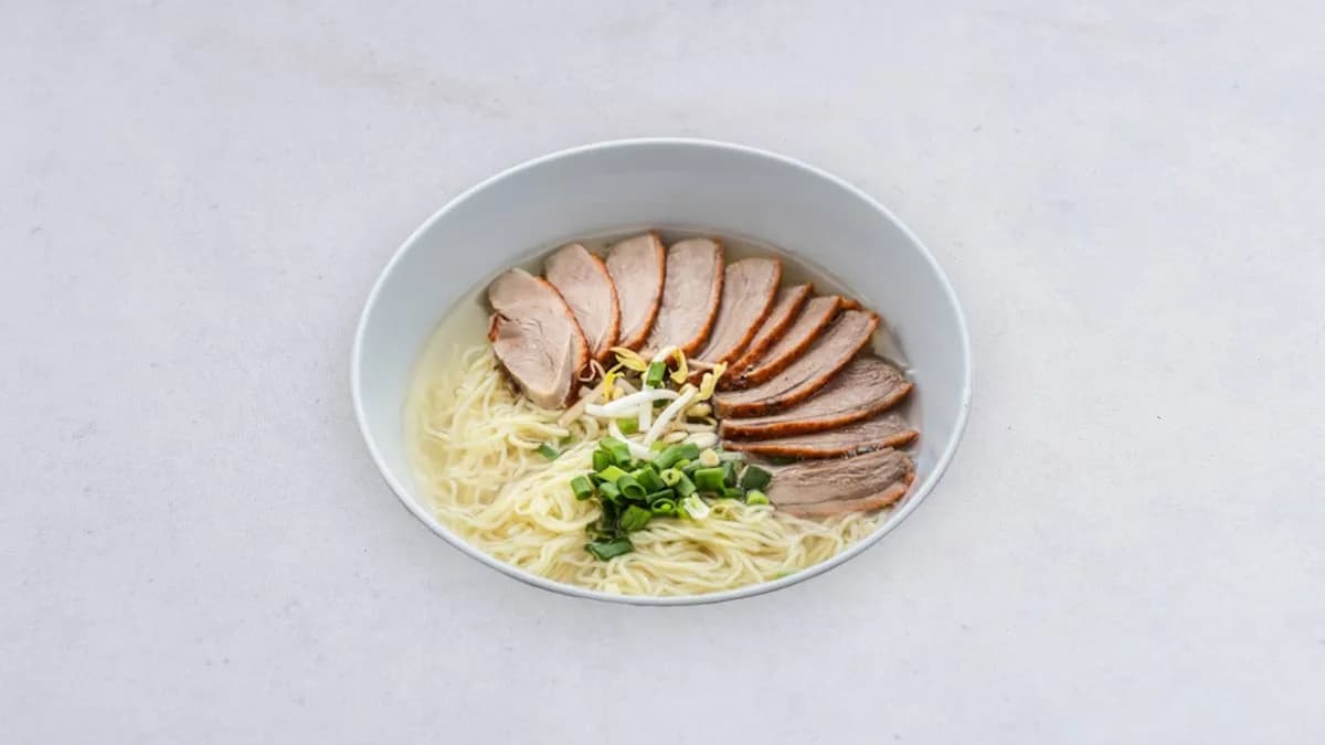 Pho w bulionie z kaczką