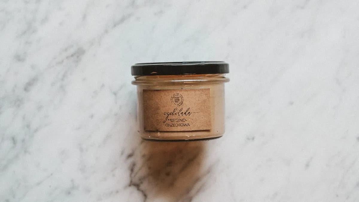 Krem mleczno- orzechowy